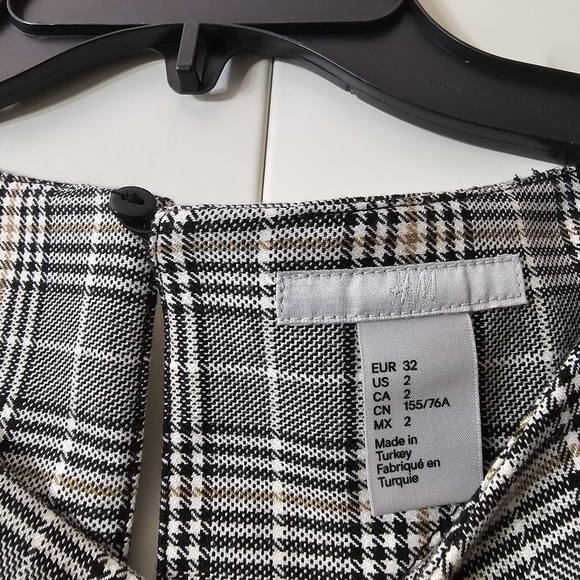 H&M Plaid Shift Bell Dress With Bell Cuffs - Picture 5 of 7